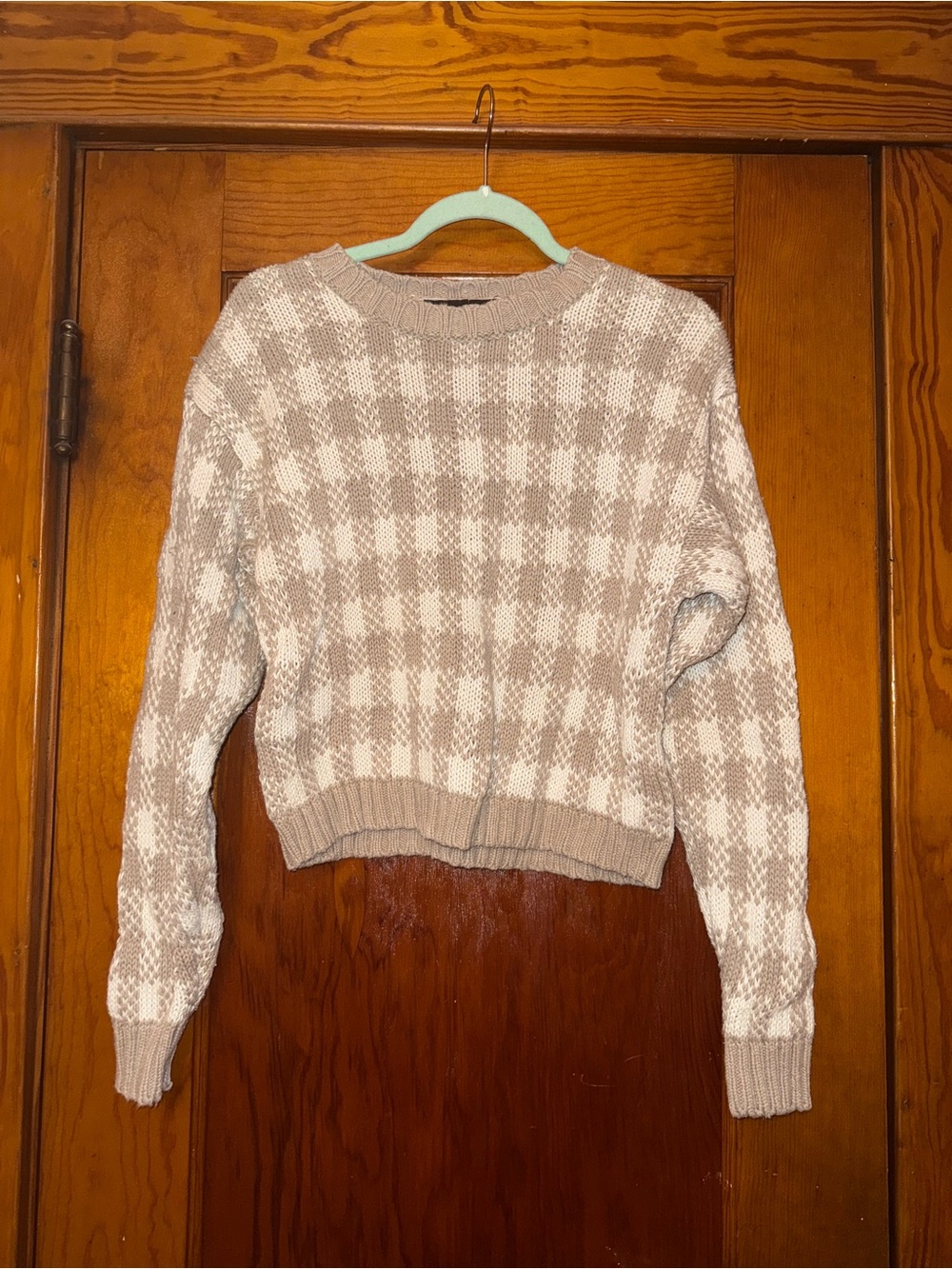 Liz Sport Vintage Women's Crewneck Check Knit Sweater in Beige and White